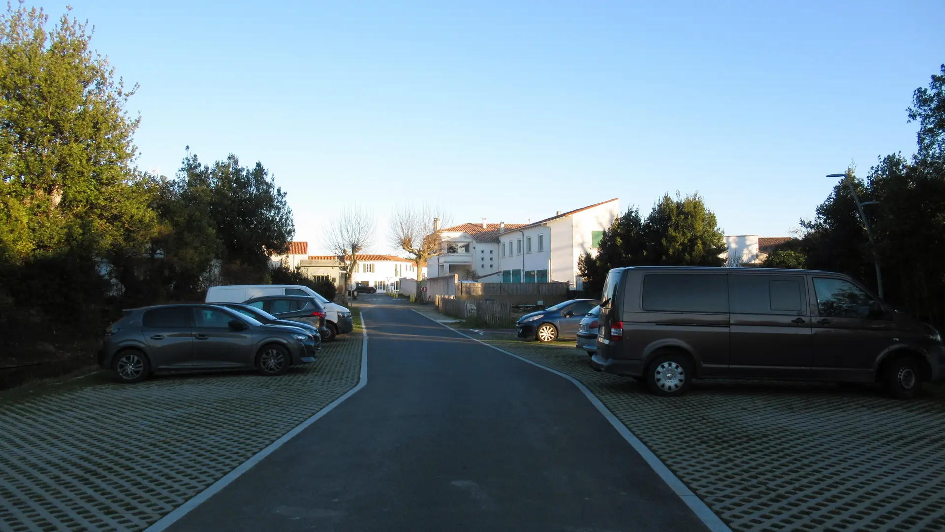 parking des Tamaris