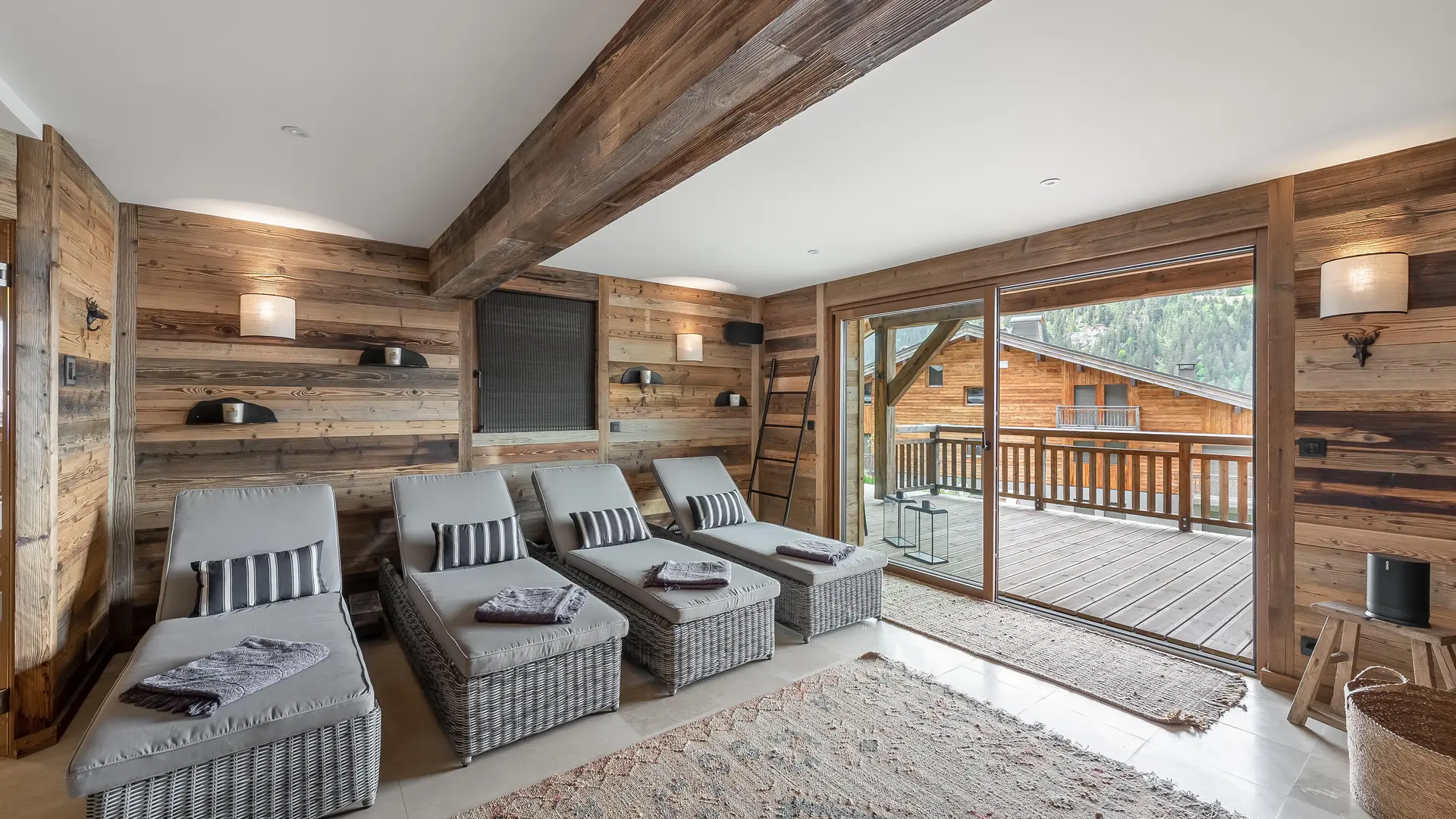 Espace relaxation avec accès à la terrasse