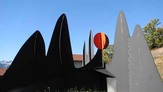 Sun and Mountains - A. Calder