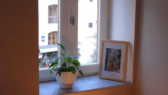 Le charme des vieux quartiers d'Annecy, au-dessus du canal du Thiou