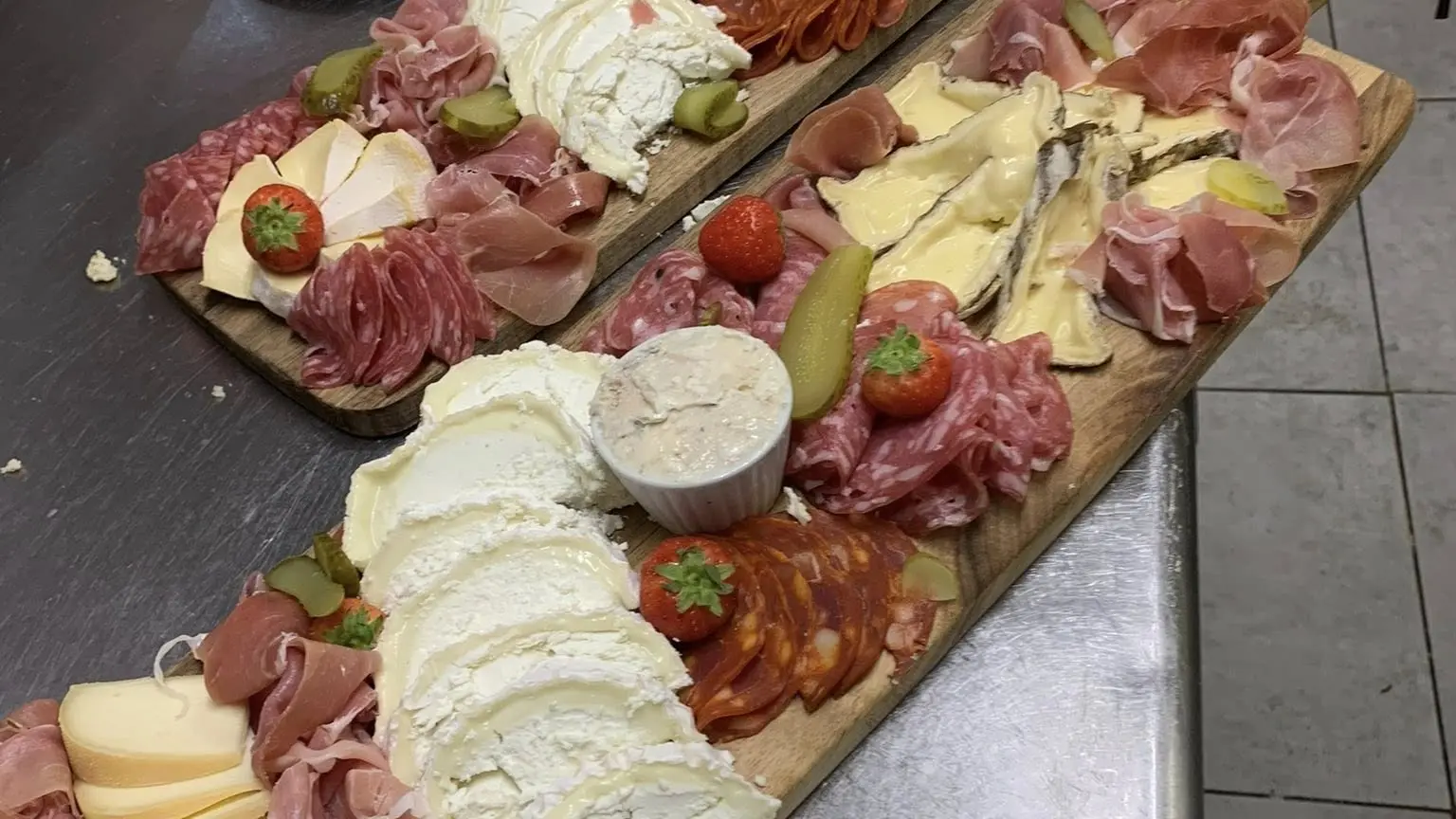 À l'ombre du pin_Solliès-Pont