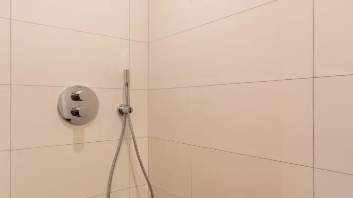 Chambre parentale avec salle d'eau privative