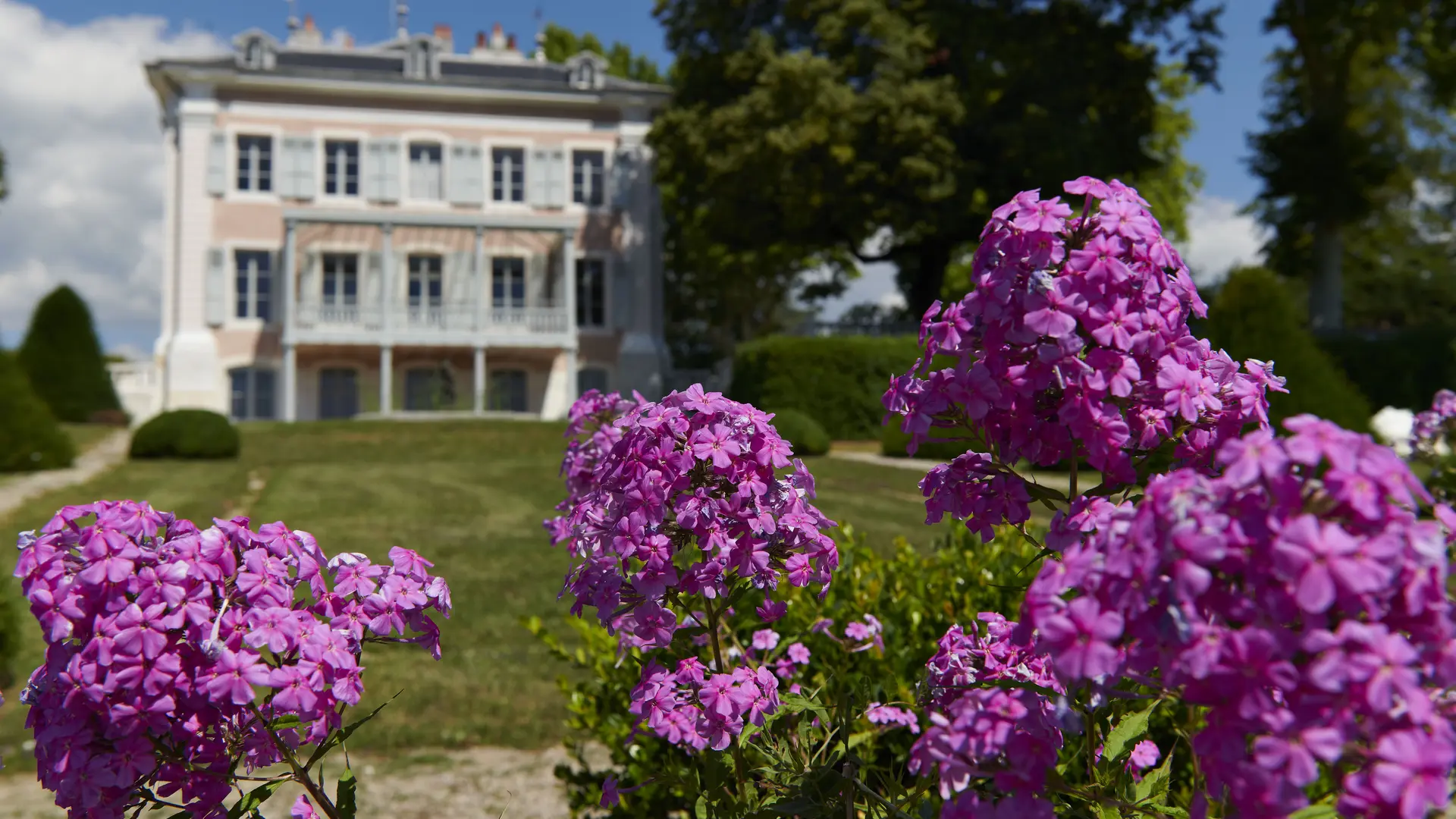 Le château de Voltaire et son parc
