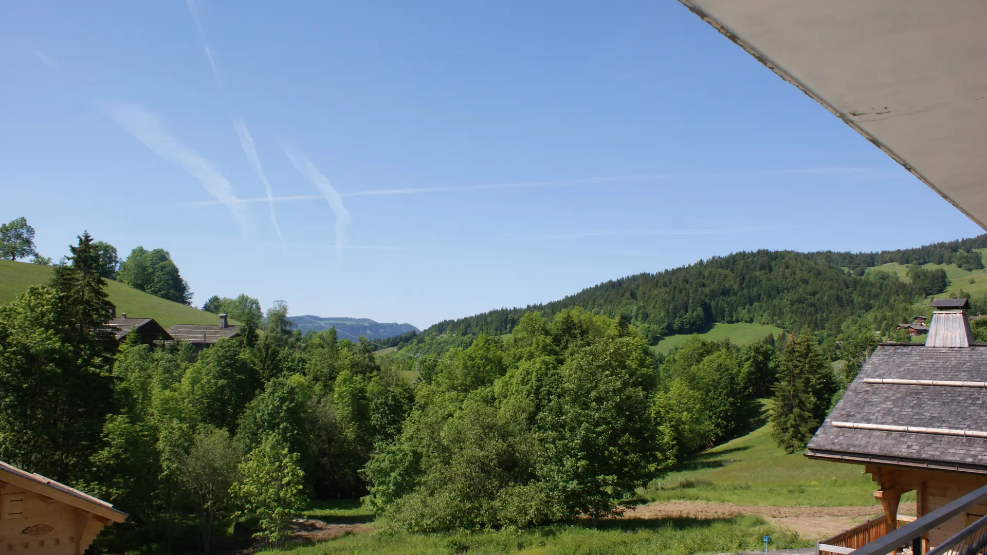 Vue du balcon été/ Summer view of the balcony - Touvière n°7 - Le Grand-Bornand