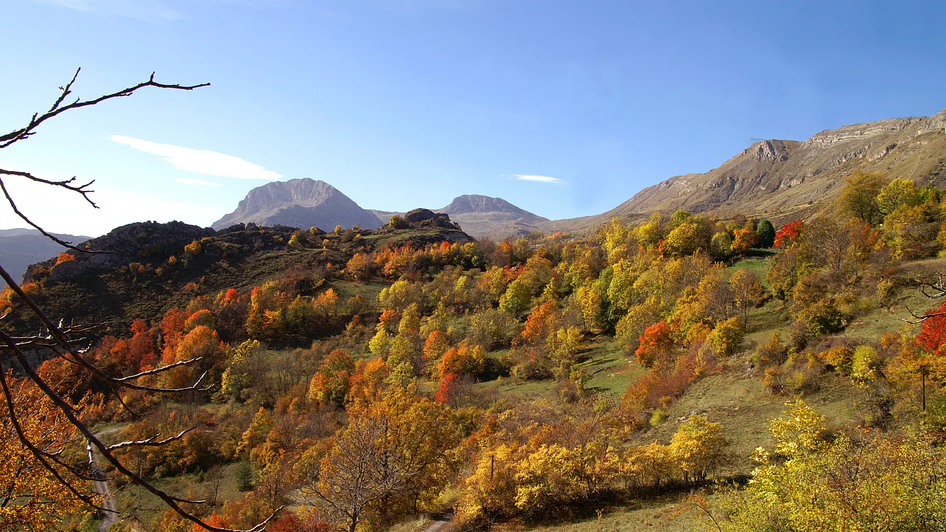 Cloches_Barles_automne
