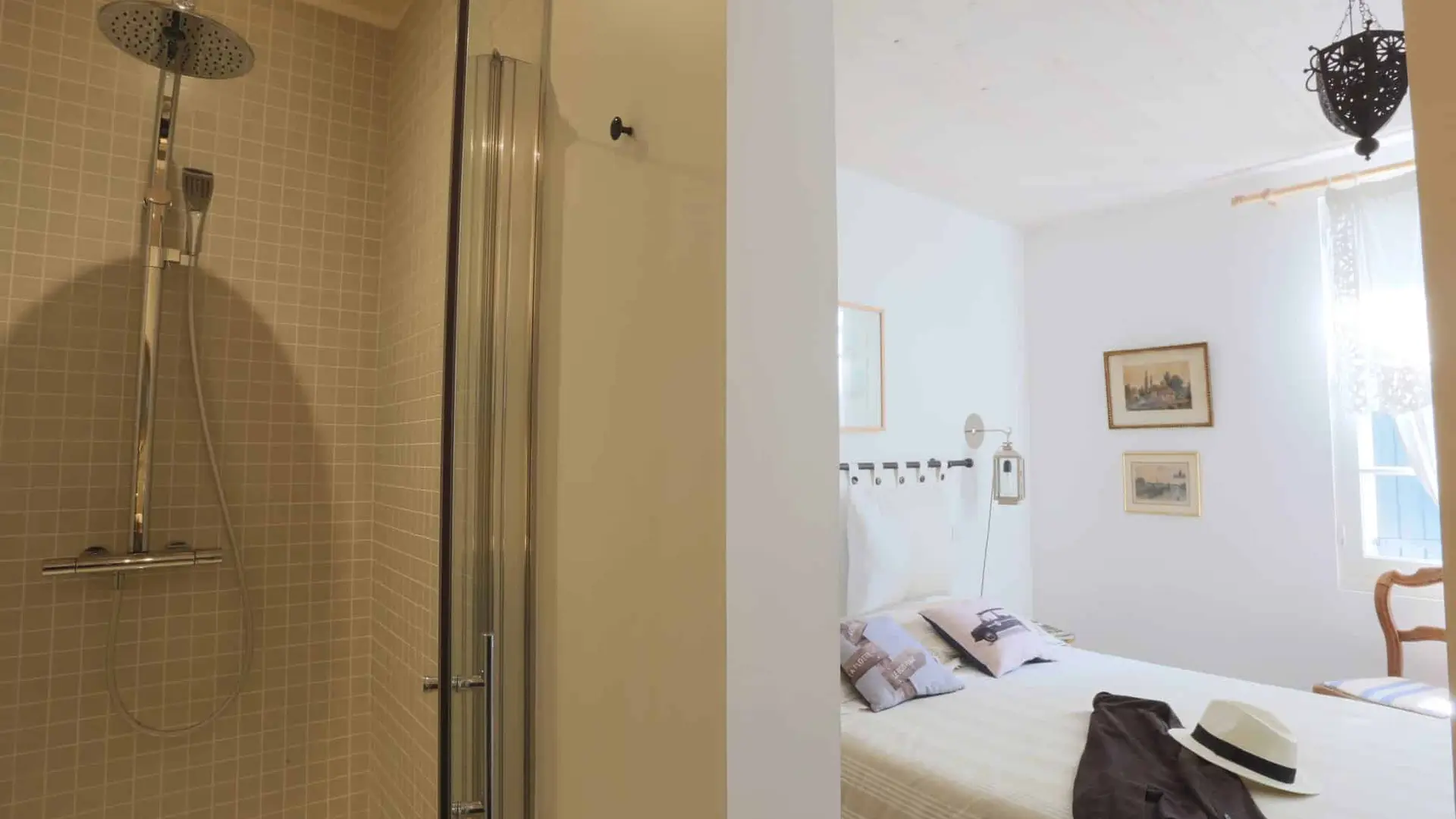 Salle d'eau de la deuxième chambre