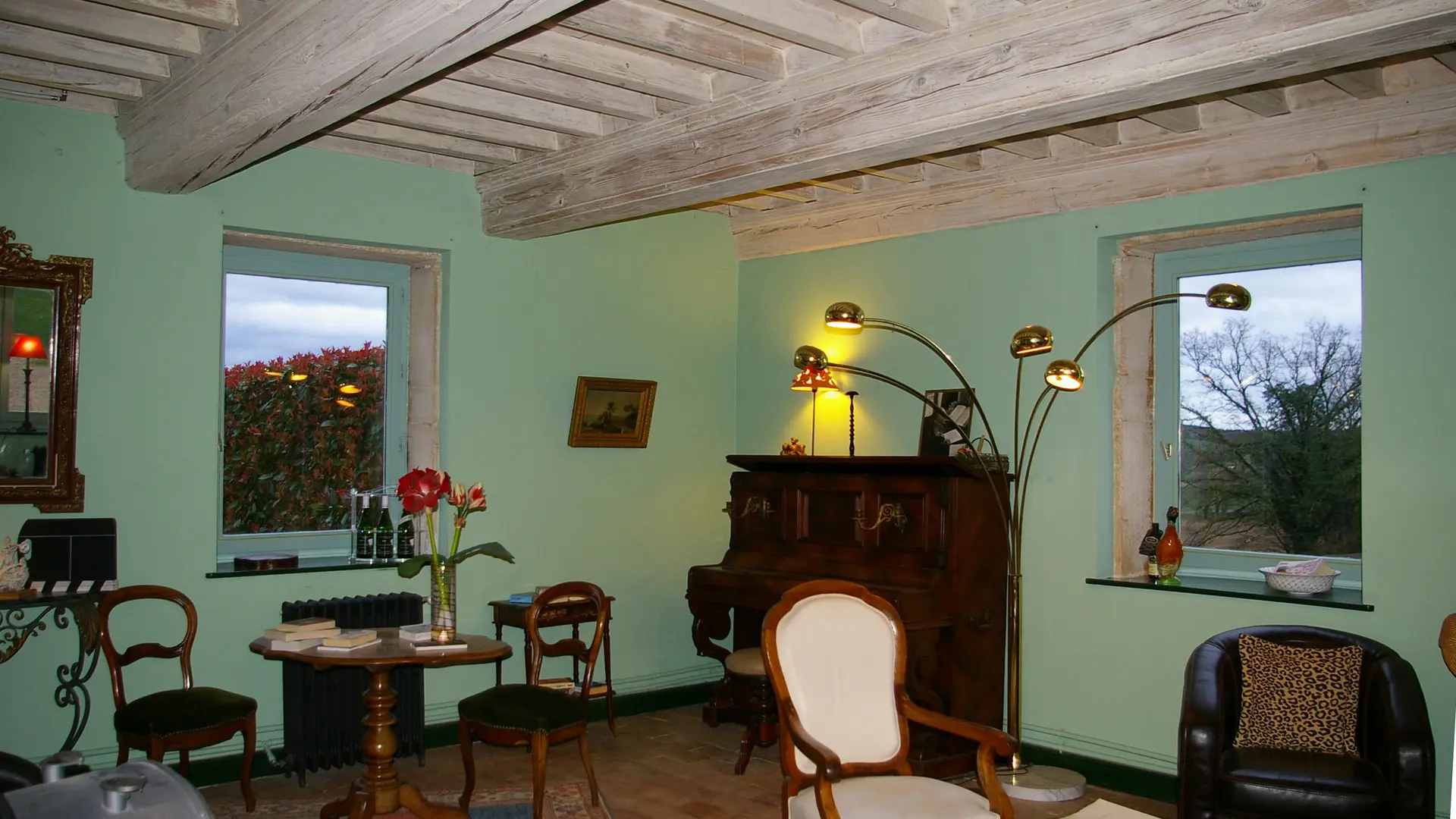 Petits Salon
