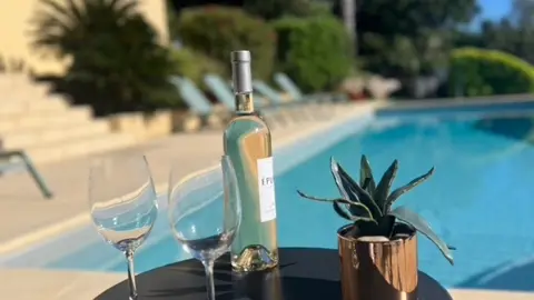 apéritif à la piscine