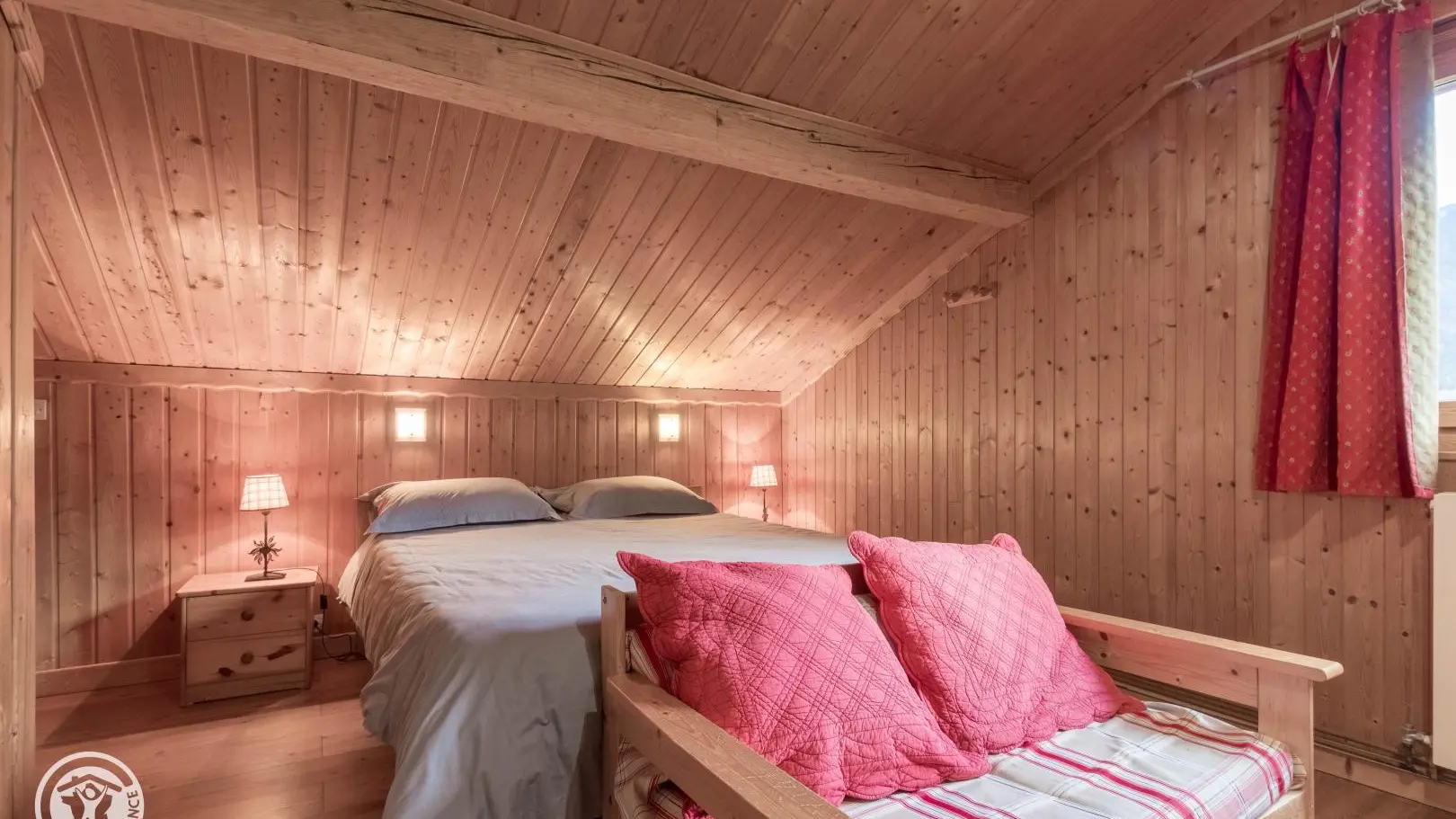 Chambre 1 : lit 160x200cm