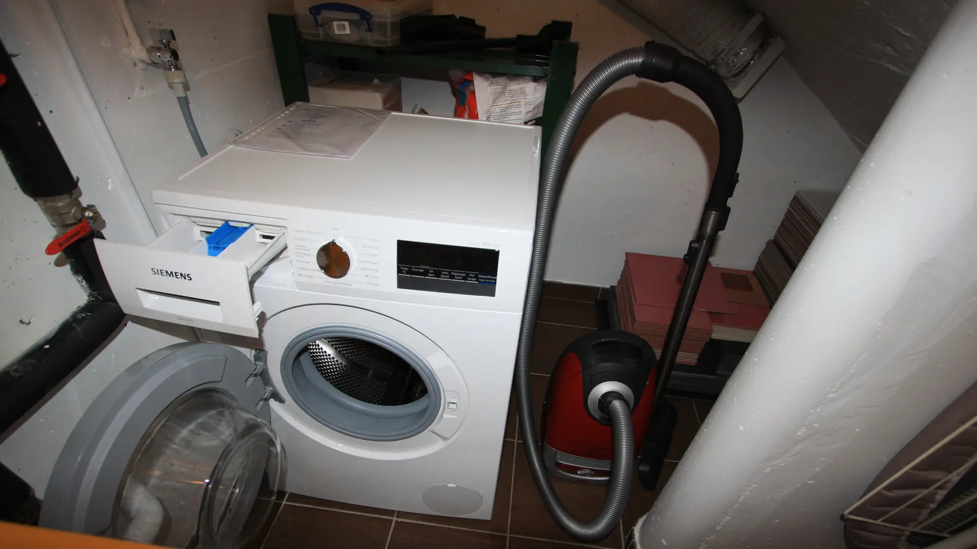 Lave linge communs aux 2 meublés