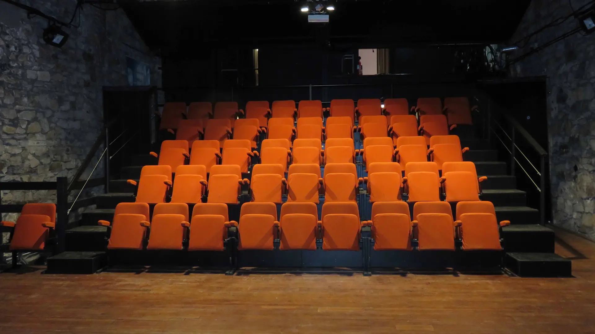 Les gradins du théâtre