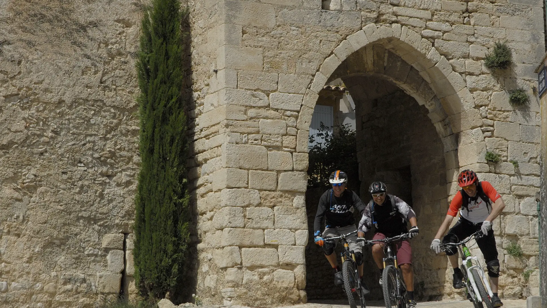 GTV VTT Etape 5 - De Saint-Saturnin-les-Apt à Fontaine-de-Vaucluse