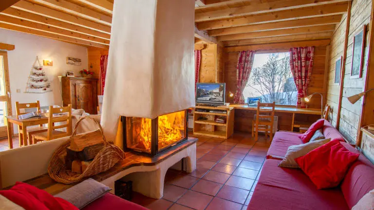 cheminée centrale et conviviale!