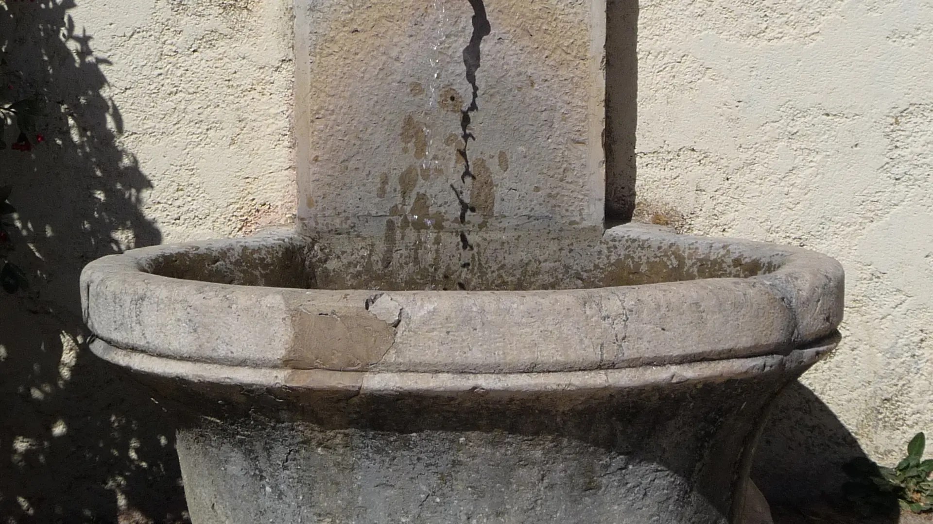 Fontaine du jardin d'enfants - Aups