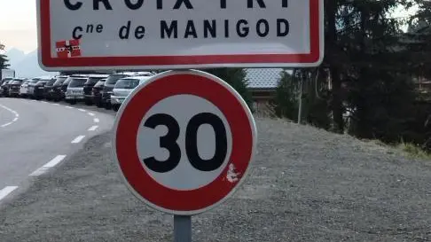 Un col mythique, à gravir à vélo, à pied, en voiture