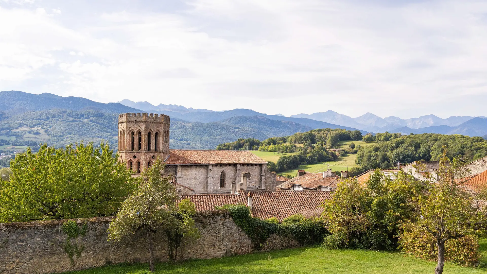 Vue sur le Cloître de Saint-Lizier