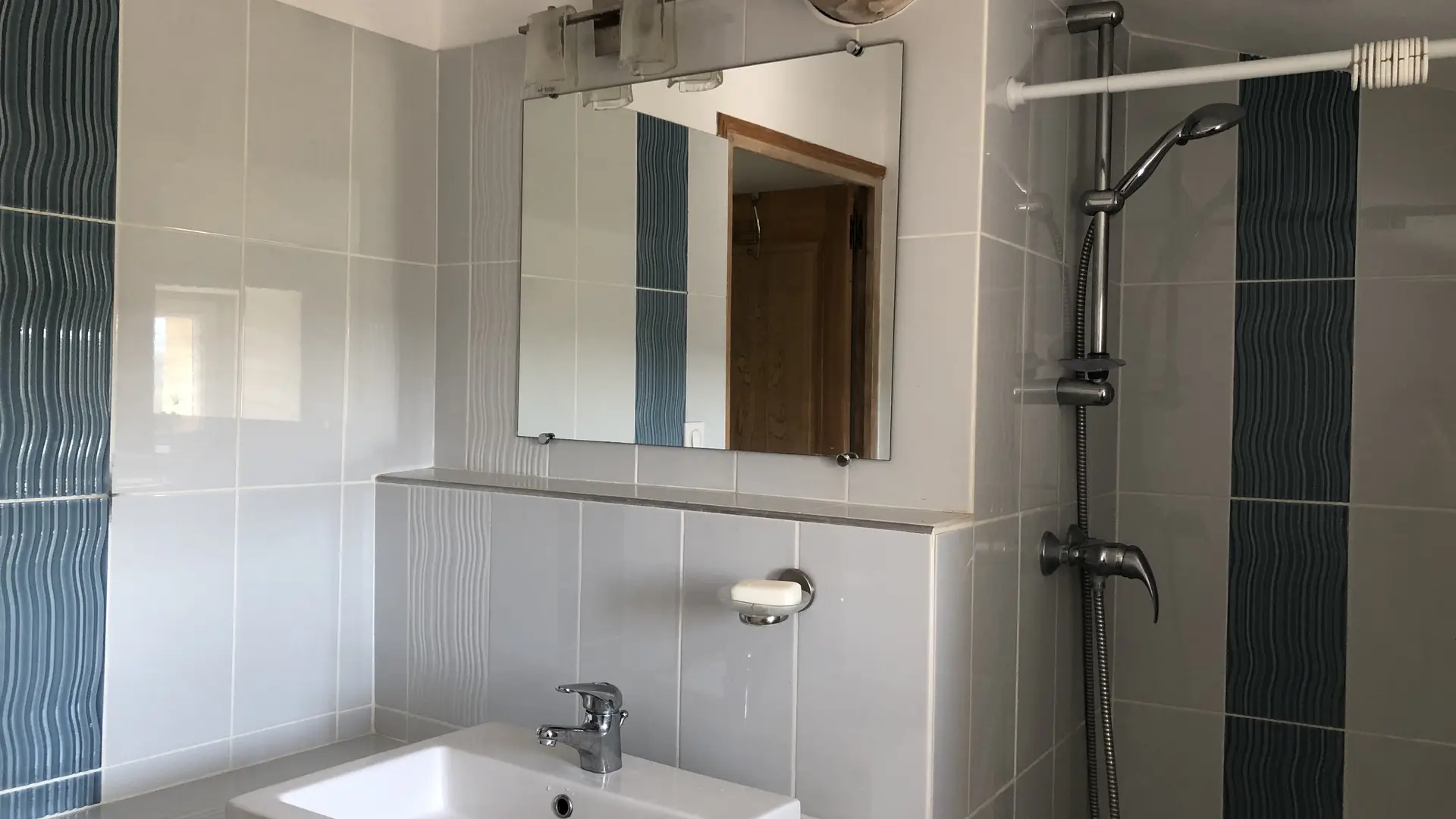 Salle de bain rez de chaussée