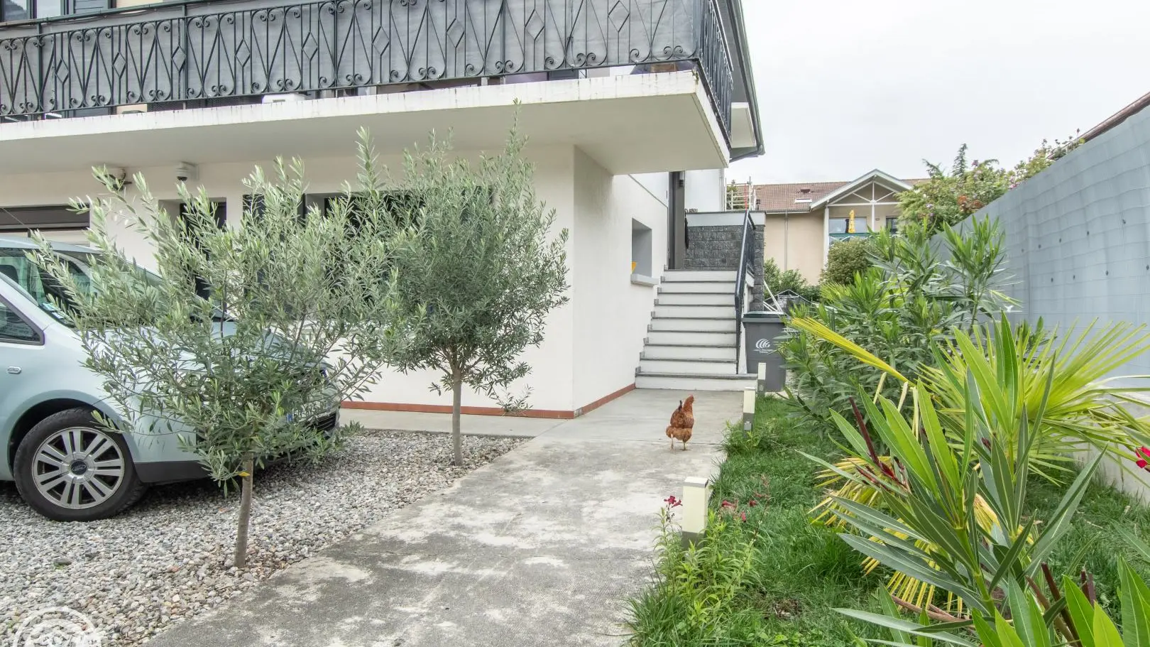 Accès piéton vers le gîte