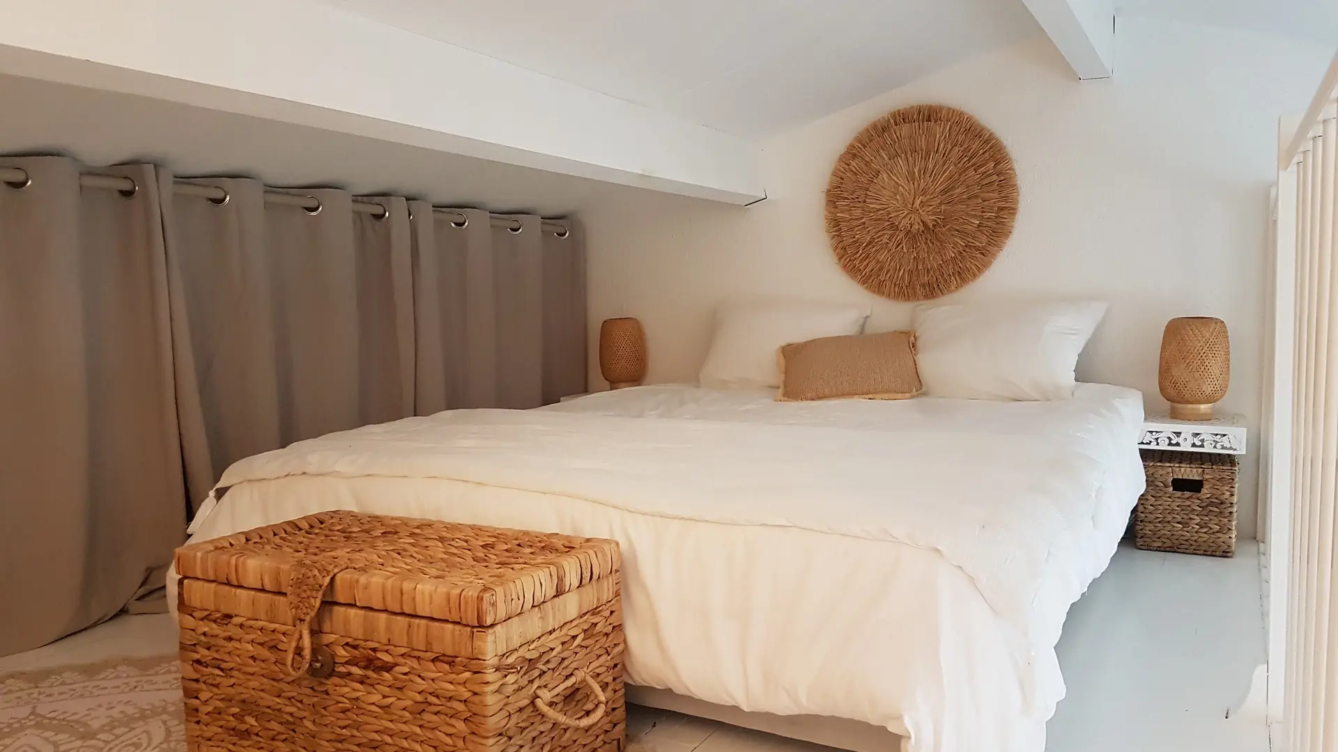 Chambre en mezzanine en sous pente