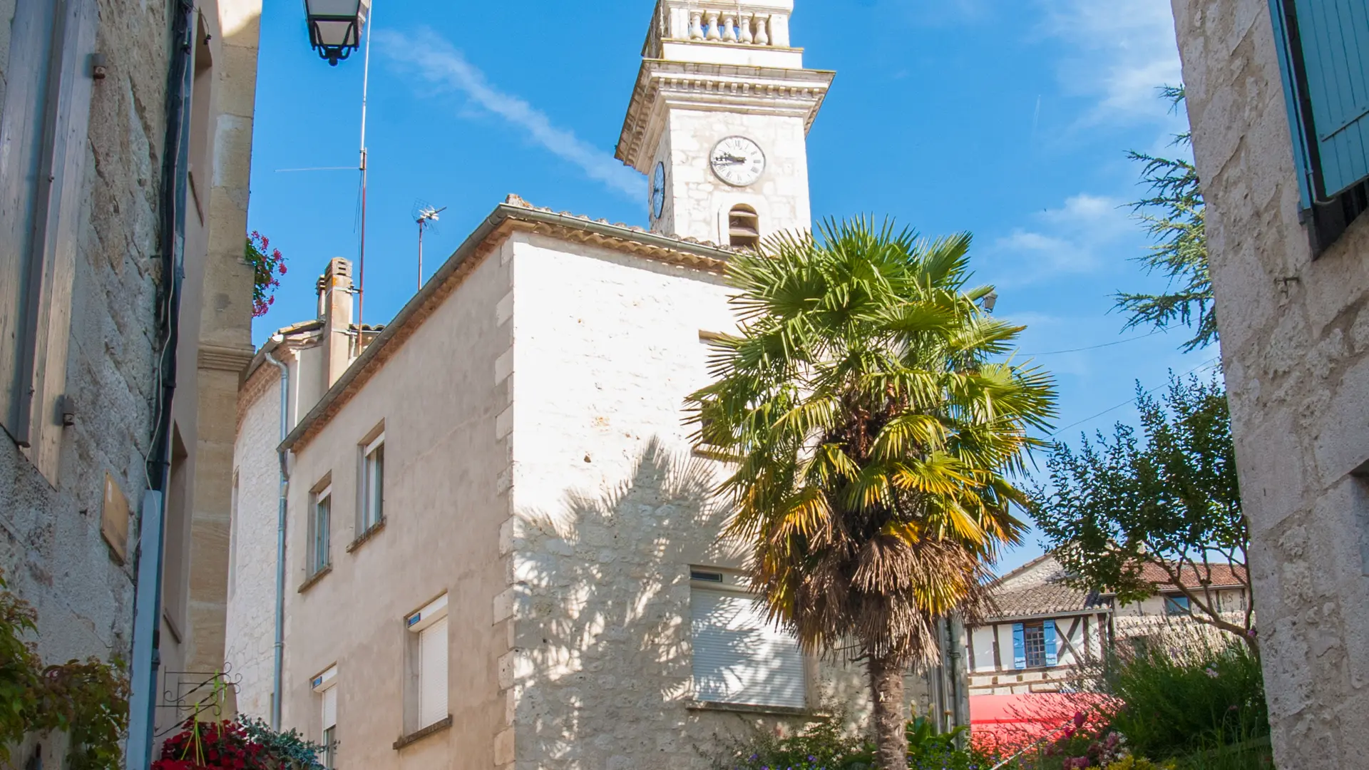 Montaigu-de-Quercy, vue du village