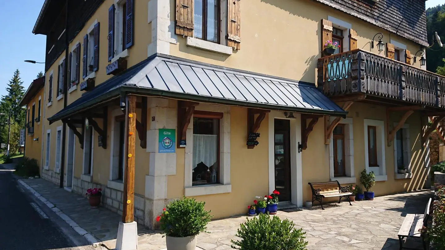 façade été coté route
