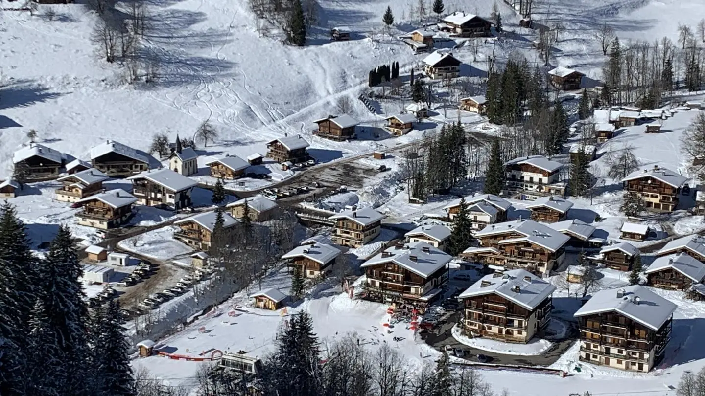 Vue sur le départ des pistes de ski