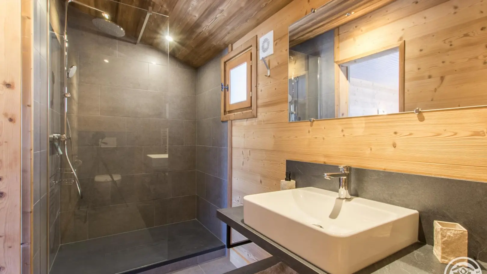 Salle de bain chambre 2
