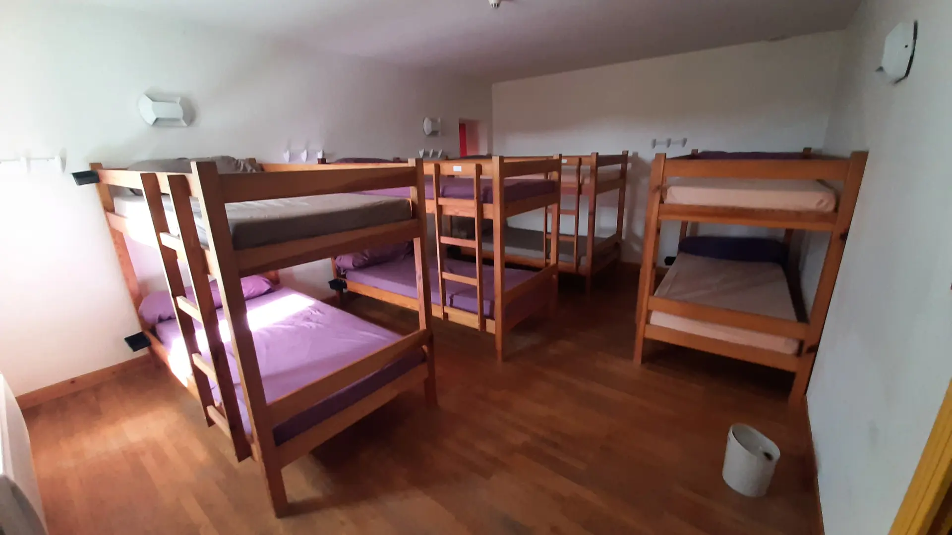 grande chambre (8 lits)