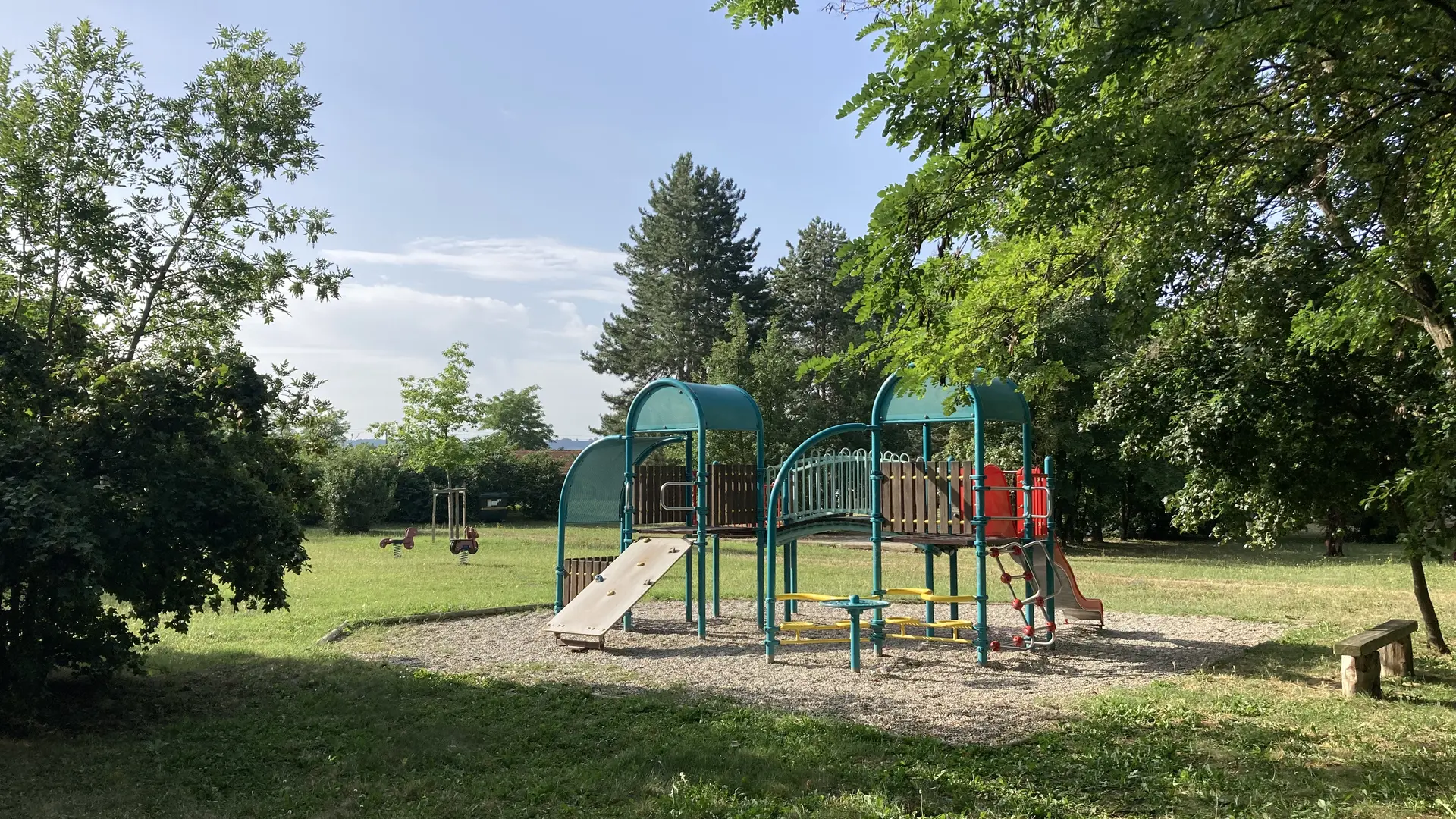 aire de jeux parc de chandonzet epinouze