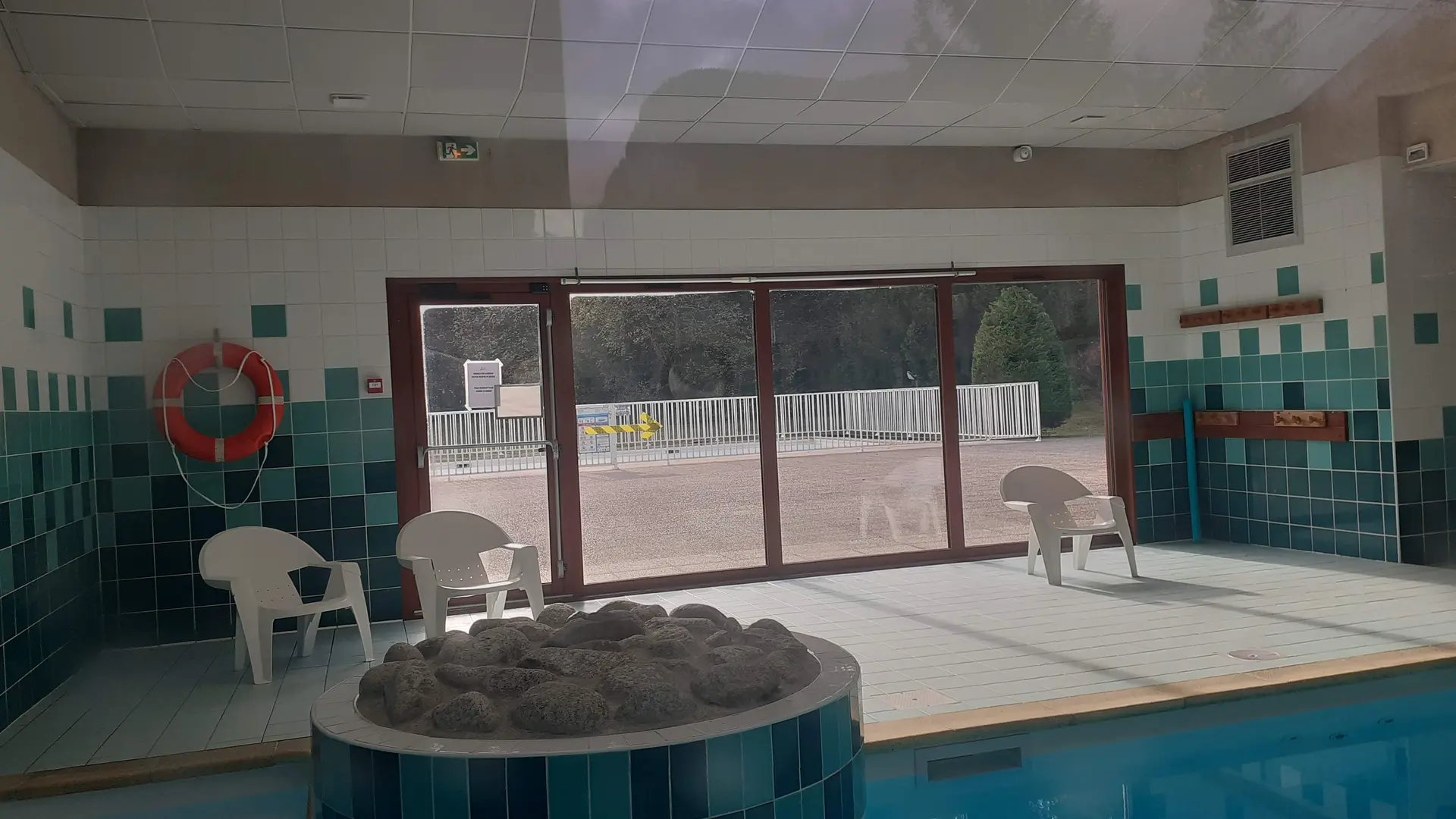 piscine interieure