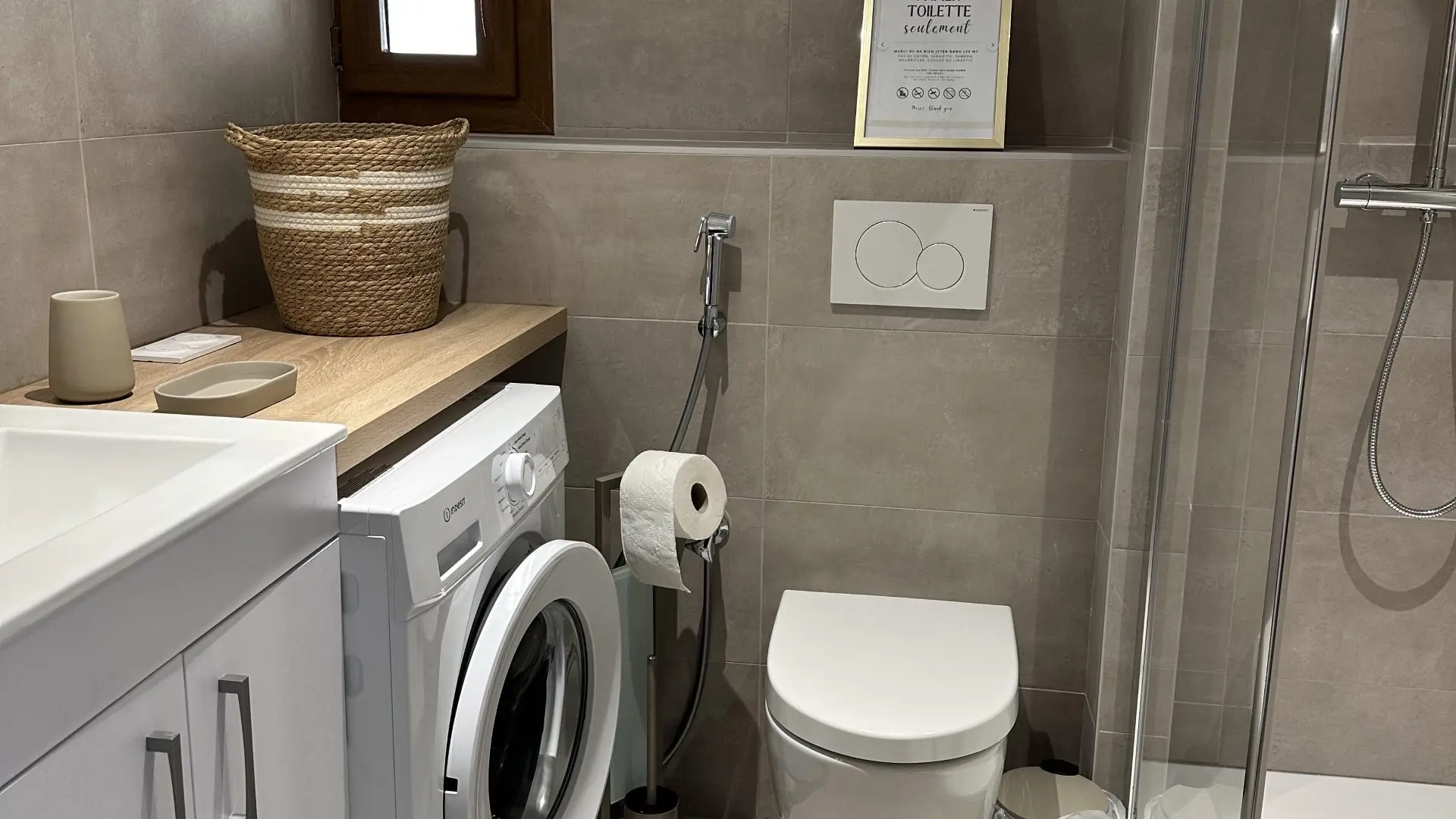 WC/salle de bains La Pommeraie N° 2_Allevard