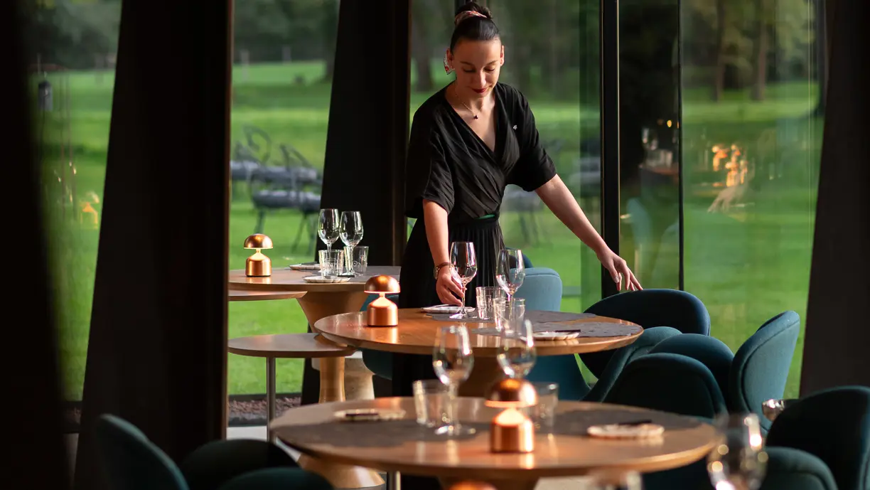 Le Bois sans Feuilles, restaurant à Ouches