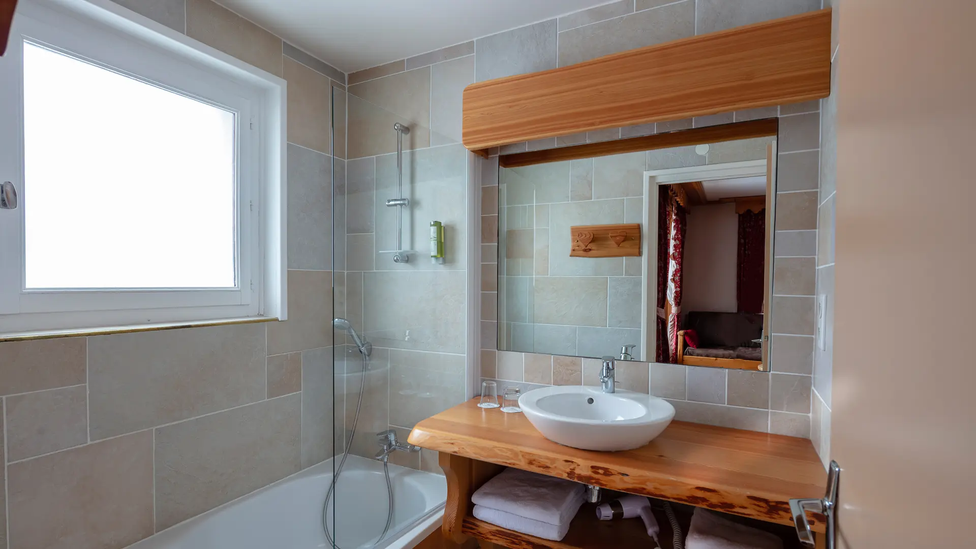 Salle de bain studio de 2 personnes