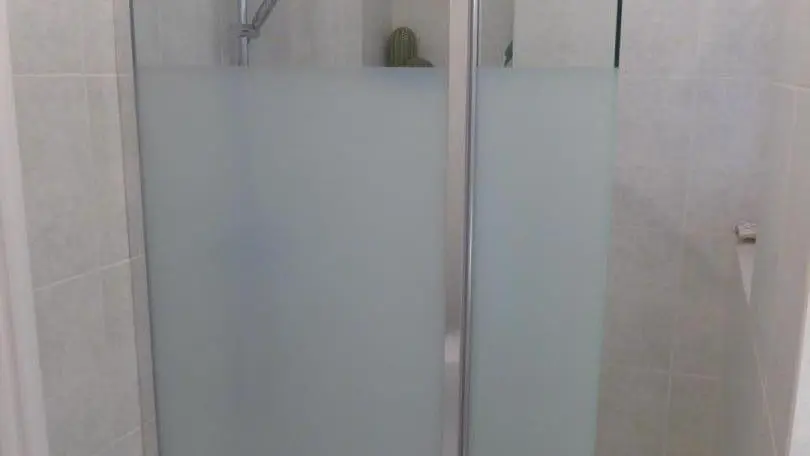 Gîte L'Emiliana - Salle de douche -Roquefort les Pins Gîtes de France Alpes-Maritimes