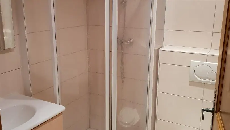 Salle de bains n°2