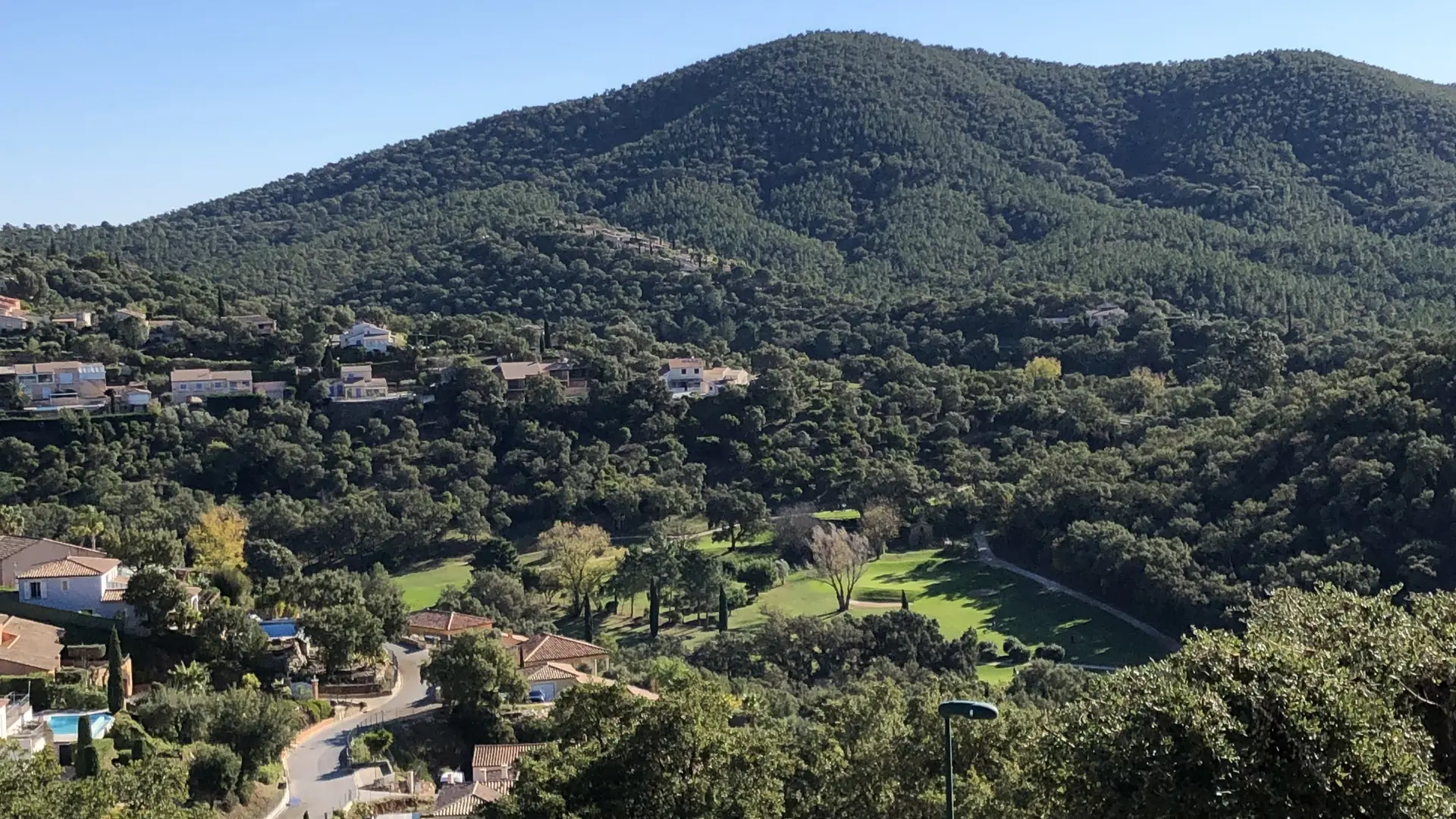 Vue sur le Golf de Valcros