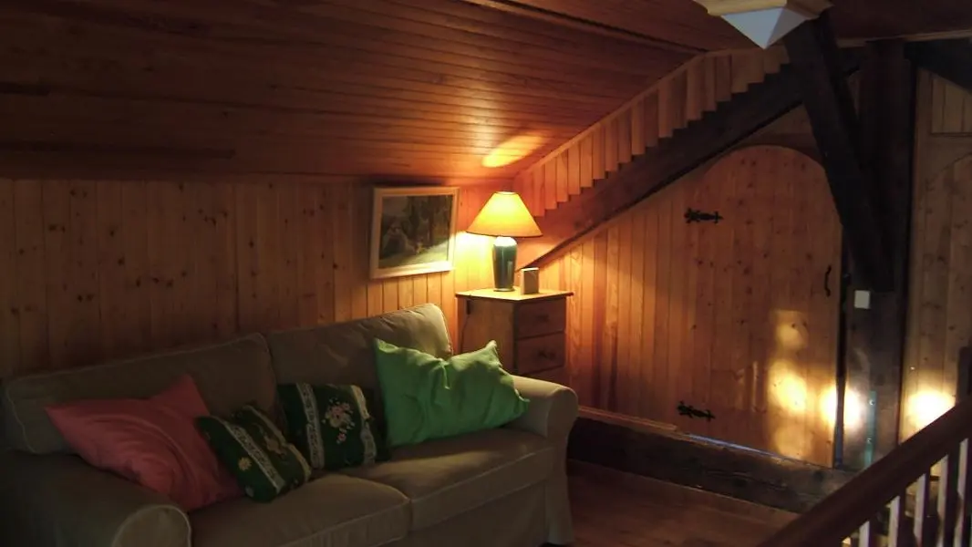 Mezzanine avec canapé (1er étage)