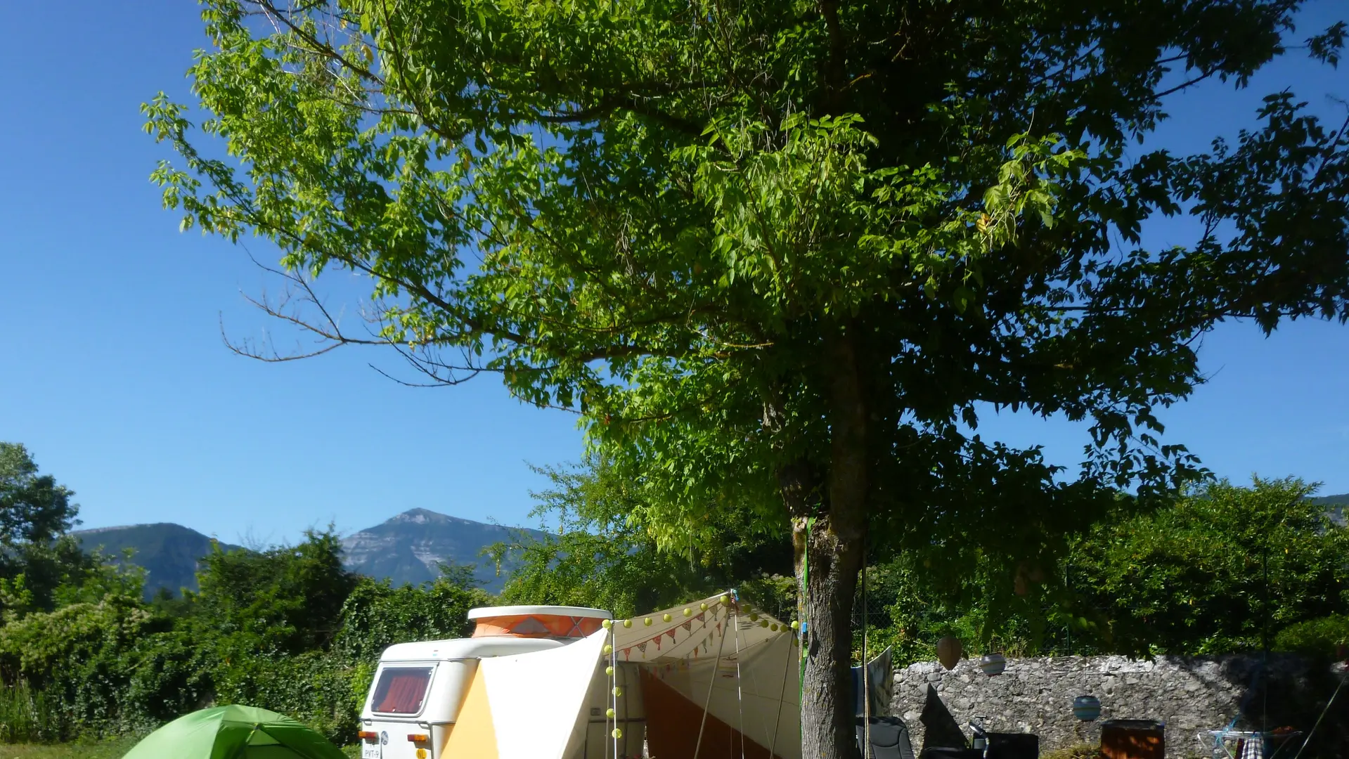 Emplacement camping