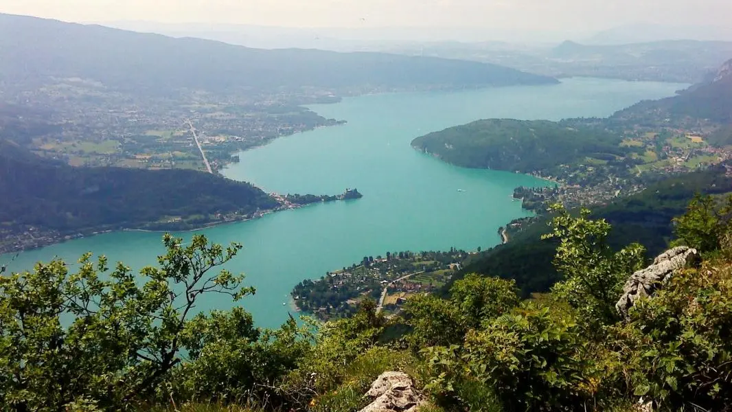 Vue sur le lac depuis le Col de la Forclaz