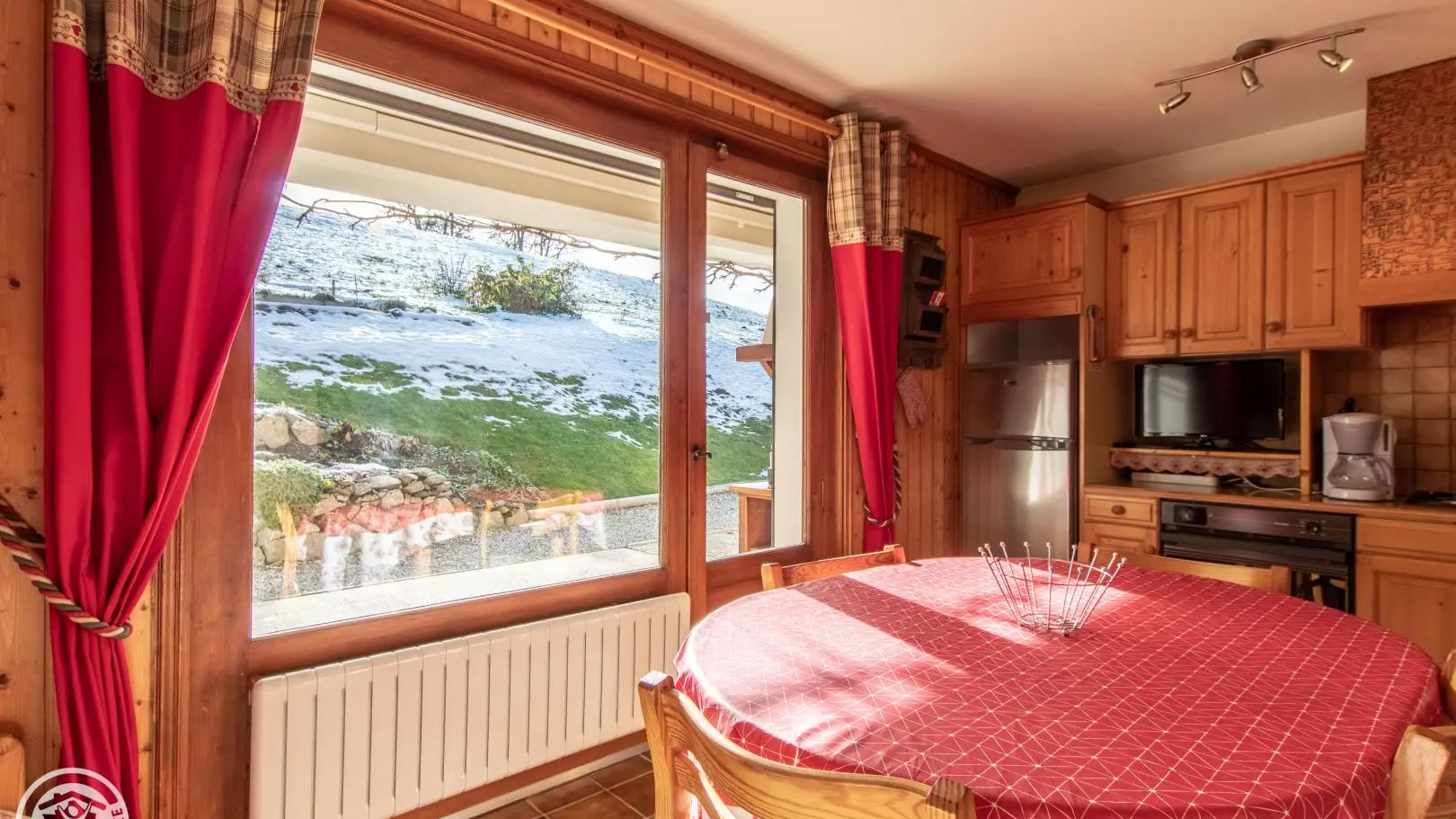 Espace repas et cuisine