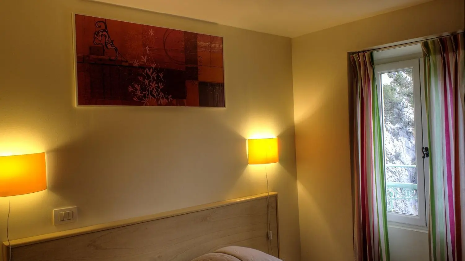 Gîte Le Balcon-Chambre Lit double / Fenêtre-Peille-Gîtes de France des Alpes-Maritimes