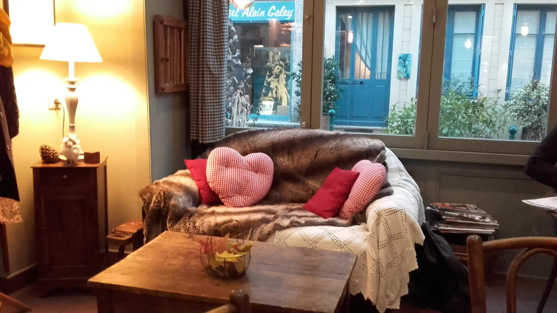 Salon