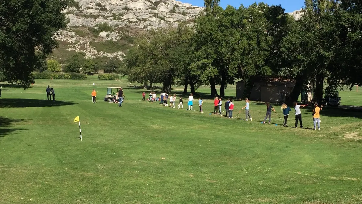 Golf de Servanes à Mouriès, au sud des Alpilles