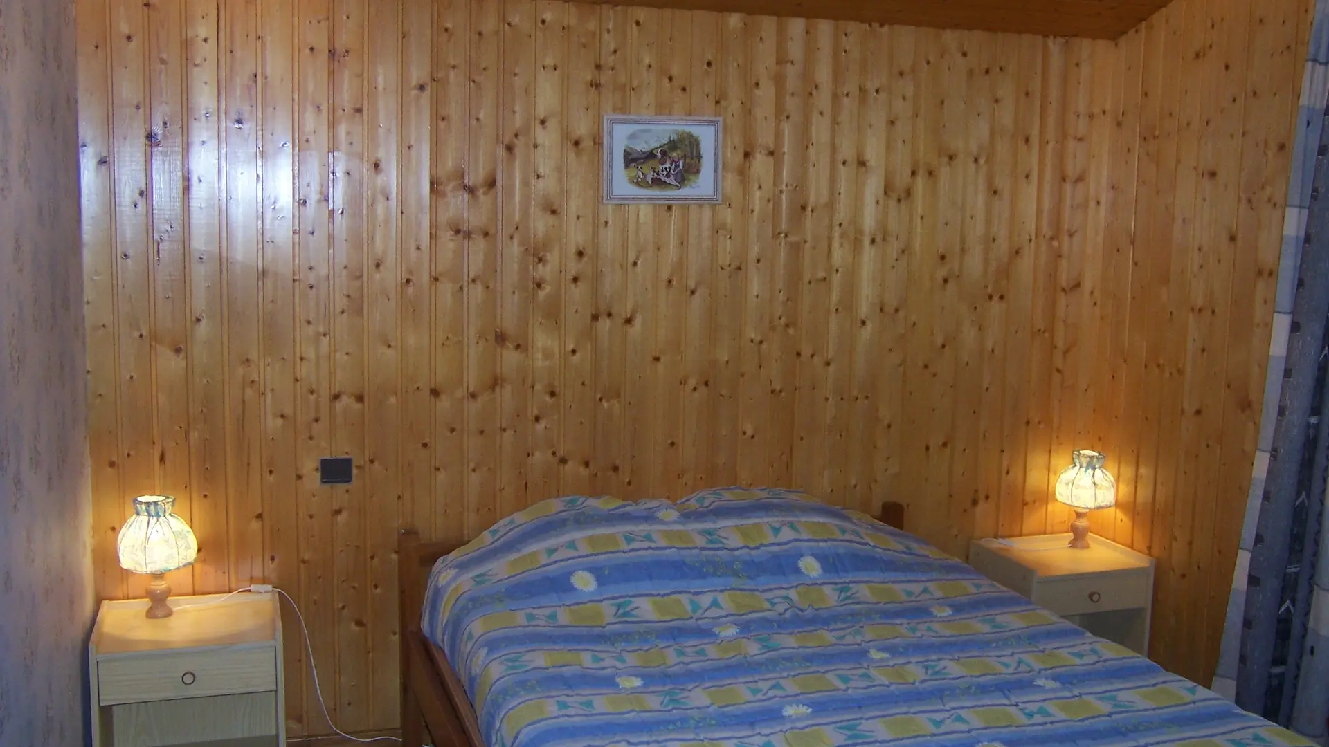 Chambre avec lit double/Bedroom with a double bed-Charvin n°1-Le Grand-Bornand