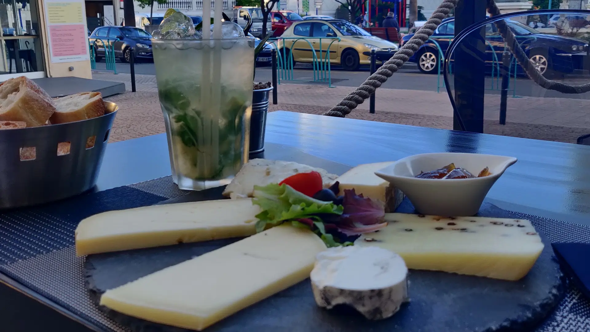 Plateau de fromage en terrasse