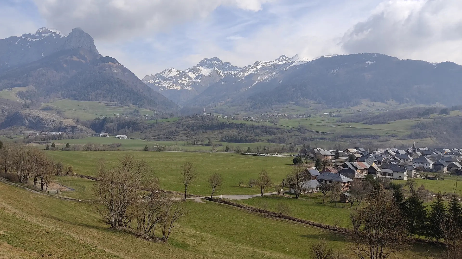 Ecole, dent de Pleuven et Arcalod