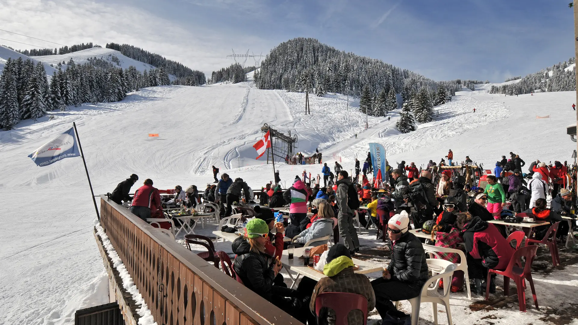 Terrasse panoramique du restaurant de l'Essert 1382