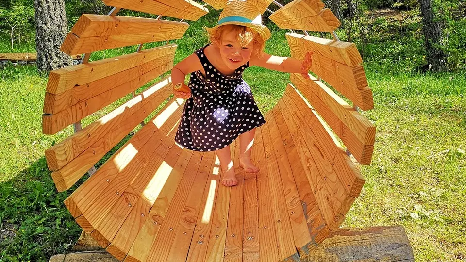 Jeux enfants sentier sensoriel