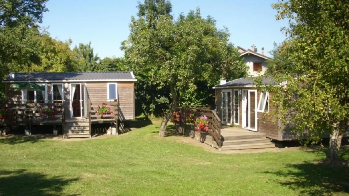 Location de Mobil-homes tout confort dans un cadre calme et verdoyant