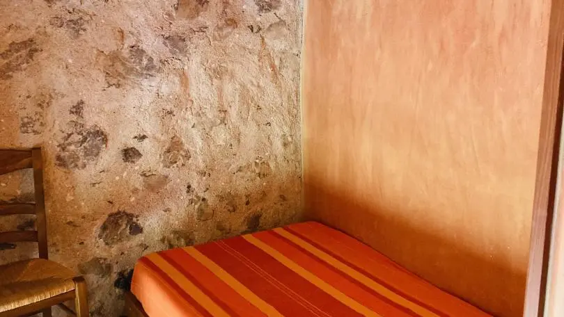 Sur la mezzanine: 1 lit en 90x190